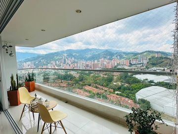 Apartamento Suramérica 
110 mts2 -Excelente estado
