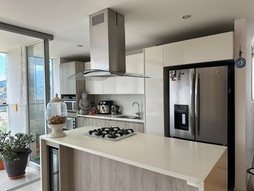 Apartamento Suramérica 
110 mts2 -Excelente estado