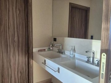 Casa en venta Puertos del Lago Barrio Vistas Lote interno con 2 cocheras y Pileta