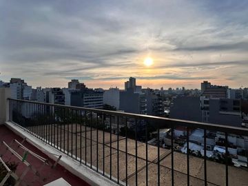 Departamento 2 ambientes | en venta | Flores | Muy luminoso con balcón corrido