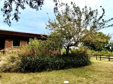 Chacra con Casa y Laguna en Lomas de Río Luján, Cardales