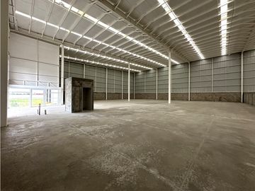 NAVE INDUSTRIAL 2 EN RENTA CERCA DEL AEROPUERTO COLON QUERÉTARO GIH3