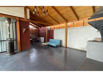 IMPRESIONANTE CASA EN LA FLORIDA ALTO 3 PISOS