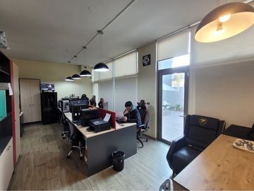 Oficina en arriendo - Los Leones 2310, Providencia