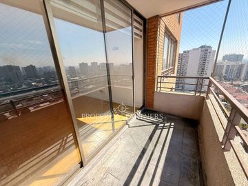 Amplio departamento 3D/2B - estacionamiento y bodega | Metro Lo Vial