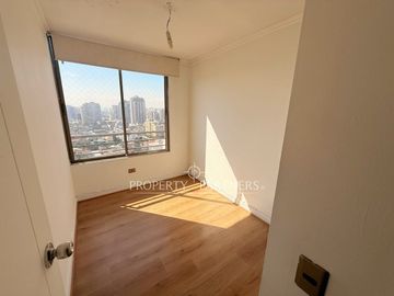 Amplio departamento 3D/2B - estacionamiento y bodega | Metro Lo Vial