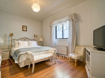 Venta casa familiar con amplio terreno en Ñuñoa
