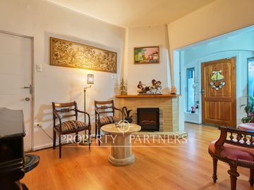 Venta casa familiar con amplio terreno en Ñuñoa