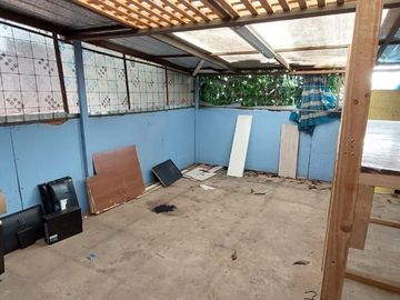 CASA COMERCIAL 130M2 3P 2B 2E CALLE COCHRANE