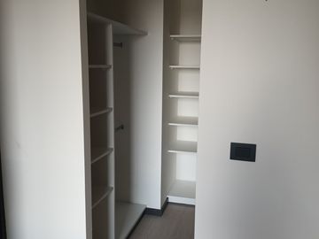 Departamento amoblado 1D + 1B + Estacionamiento + Bodega | La Florida – Metro Mirador