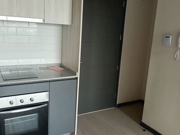 Departamento amoblado 1D + 1B + Estacionamiento + Bodega | La Florida – Metro Mirador
