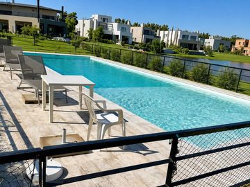 VENTA LOTE AL AGUA - BARRIO CARPINCHOS NORDELTA