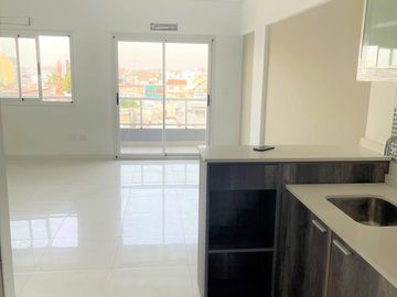 Venta Departamento 1 Ambiente al fte en Flores  con balcón