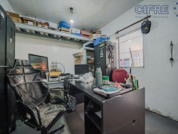 Local en lote propio 591m2 cubiertos en Villa Pueyrredon 8,70 x 50