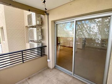 Exc. Depto. 3 Amb. con Cochera, Balcón Aterrazado y Parrilla
