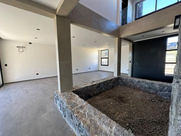 Casa en Venta en La Deseada, 3 dormitorios, A Estrenar, Premium.