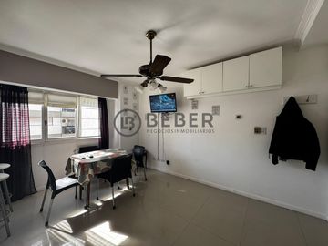 En venta ambiente al frente, Plaza Mitre