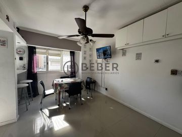 En venta ambiente al frente, Plaza Mitre