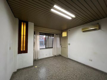 Departamento PH de dos ambientes en Alquiler en Wilde cochera