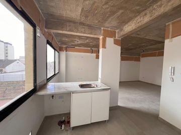 Departamento en venta en  construcción en Saenz Peña, Tres de Febrero.