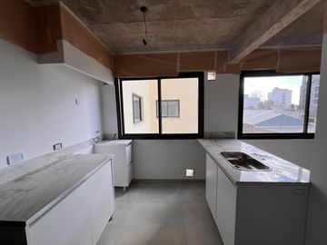 Departamento en venta en  construcción en Saenz Peña, Tres de Febrero.