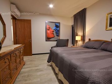Casa de Lujo con Rinconada del Bosque con Departamento