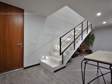 Casa de Lujo con Rinconada del Bosque con Departamento