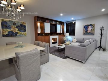 Casa de Lujo con Rinconada del Bosque con Departamento