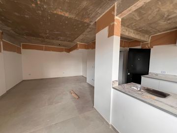 Departamento en venta en  construcción en Saenz Peña, Tres de Febrero.