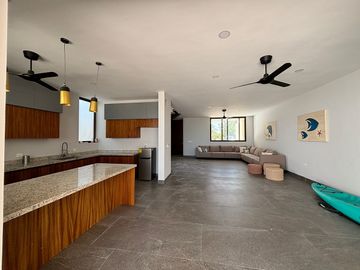 Se vende casa en la playa en primera fila en Telchac Puerto, Yucatán