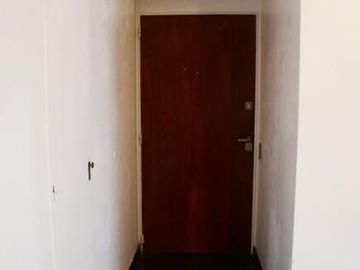 Monoambiente en Balvanera con patio en alquiler temporal