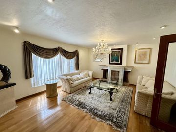 INCREIBLE RESIDENCIA DENTRO DE EXCLUSIVO COTO EN LOMAS DEL VALLE GUADALAJARA