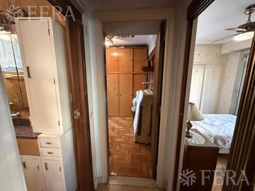Venta piso 3 ambientes con balcón en Flores