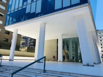 Alquiler Oficina 70Mts2 Totales con cochera en Regatta Oficinas - Alberdi 431 - Olivos
