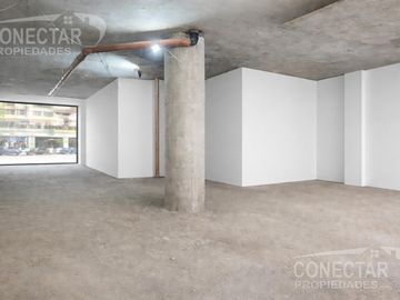 Local 190 m2 - apto todo Rubro  - doble altura - cuadra clínica Zabala
