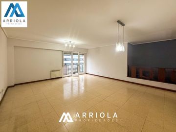 Departamento 4 ambientes en alquiler 24 meses. Mar del Plata. Macrocentro.