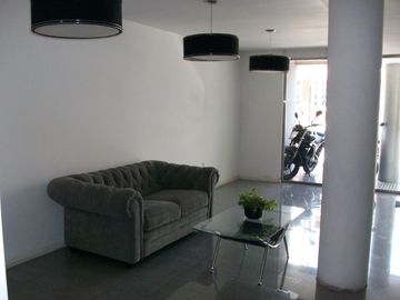 Dos ambientes contra frente super  moderno c/ balcón y SUM
