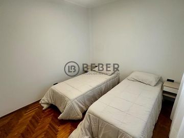 En venta tres ambientes al frente con balcon, Plaza Mitre