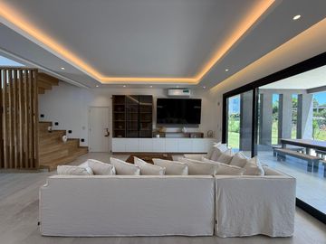 Casa en Venta Costa Esmeralda Barrio Golf, 4 Dormitorios 280m² Pileta Calefaccionada Losa Radiante USD 565.000