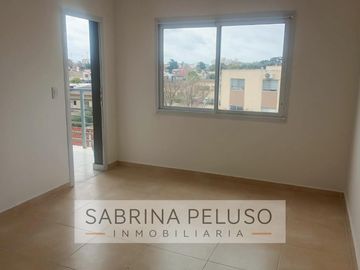 ALQUILER Departamento 2 AMB. SIN COCHERA- CMPLEJO SOLARES- Moreno