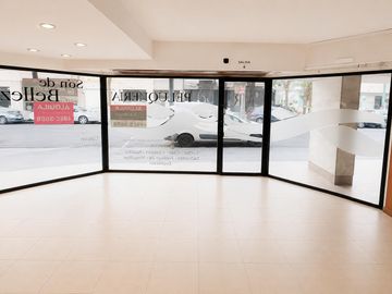 OPORTUNIDAD: ALQUILER LOCAL COMERCIAL - APTO MULTIRRUBRO- GRAN VIDRIERA- LARREA 700 -BALVANERA