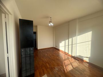 Alquiler de Departamento de 2 ambientes con balcón al contrafrente en Balvanera