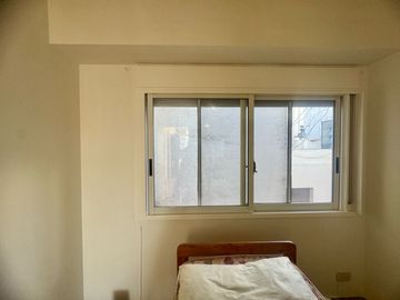 Alquiler de Departamento de 2 ambientes con balcón al contrafrente en Balvanera
