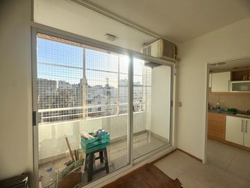 Alquiler de Departamento de 2 ambientes con balcón al contrafrente en Balvanera