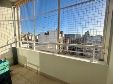 Alquiler de Departamento de 2 ambientes con balcón al contrafrente en Balvanera