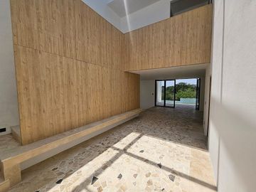 Estrena casa con alberca en venta en Club de Golf Santa Fe Morelos