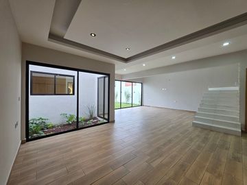Casa en Venta Lomas Diamante, 4 Recámaras