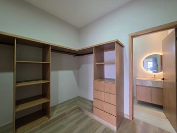 Casa en Venta Lomas Diamante, 4 Recámaras