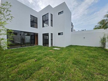 Casa en Venta Lomas Diamante, 4 Recámaras