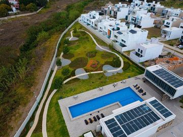 Terreno en venta en Paraje de las Grullas, Tlajomulco de Zúñiga, frente a Casa